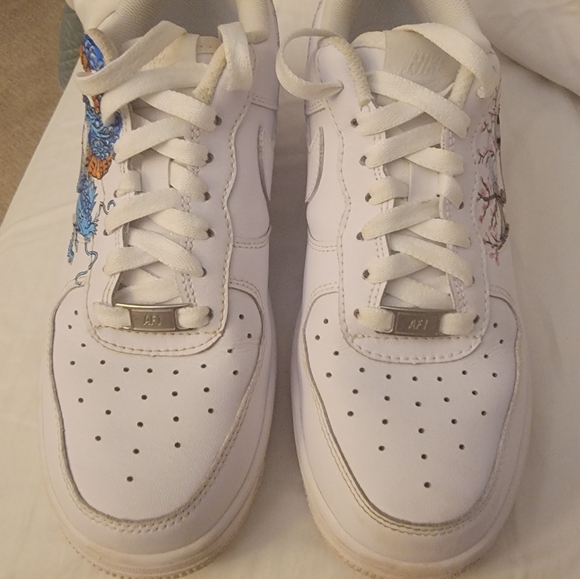 Nike AF1 with custom design - Picture 1 of 11